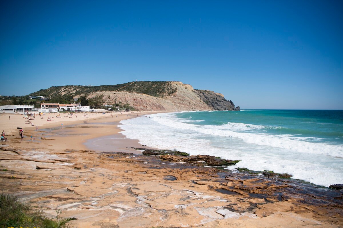 Praia Da Luz, Portuguese Beach Where Madeleine McCann Vanished, Remains  Popular With British Tourists | True Crime Buzz