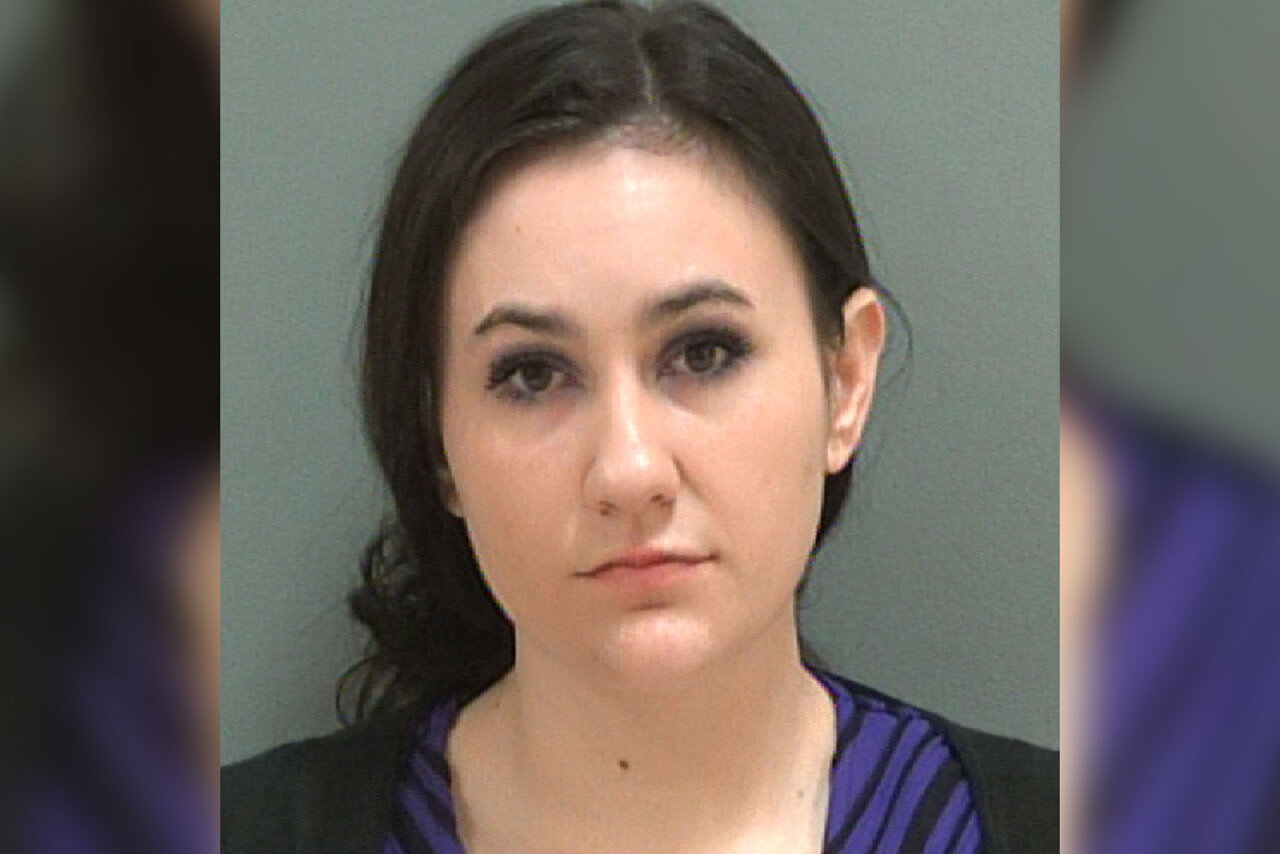 Teacher Anna Patton Accused Of Sex With 16-Year-Old Student | Crime News